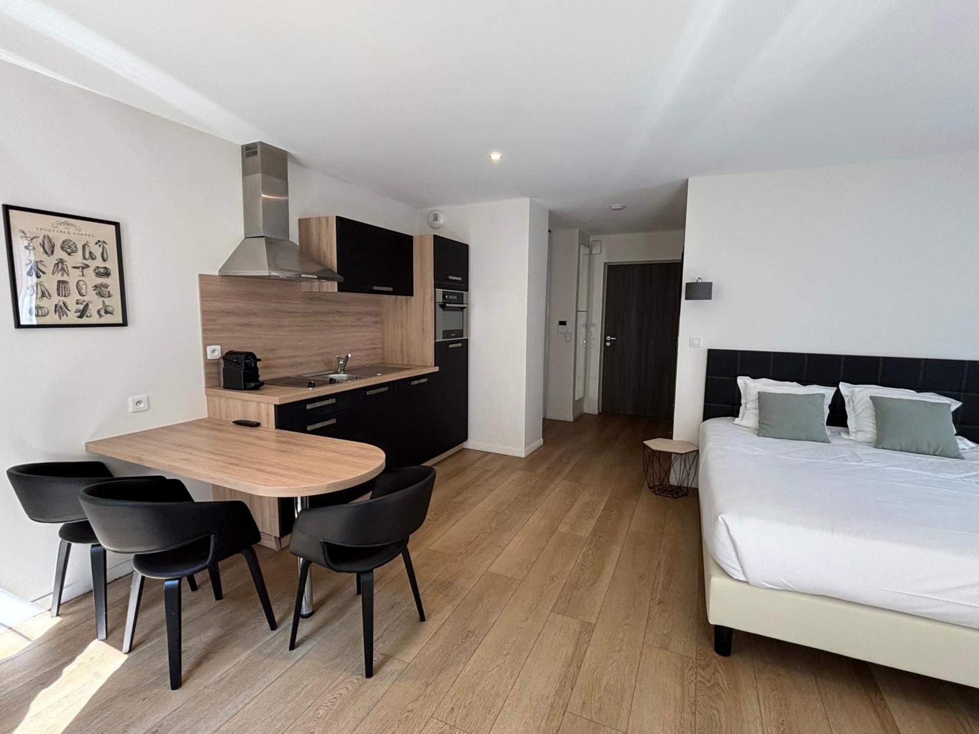 Les Maisons D'Eugene Appart'Hotel - Centre Historique Honfleur Ngoại thất bức ảnh